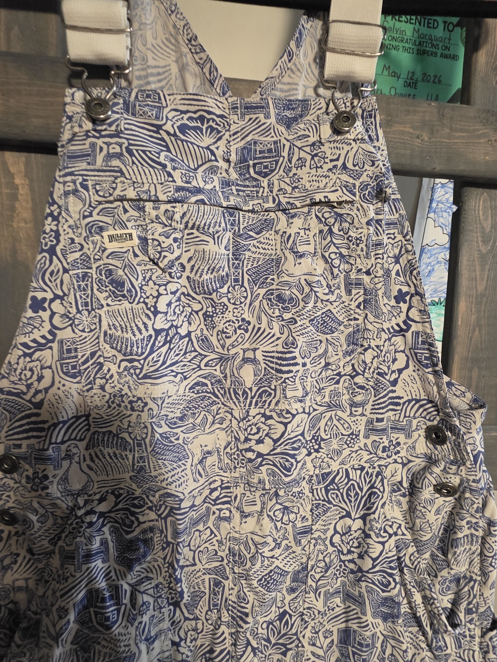 Duluth Trading Co Women's Heirloom Gardening Overalls Blue & White Floral Print - Picture 2 of 7